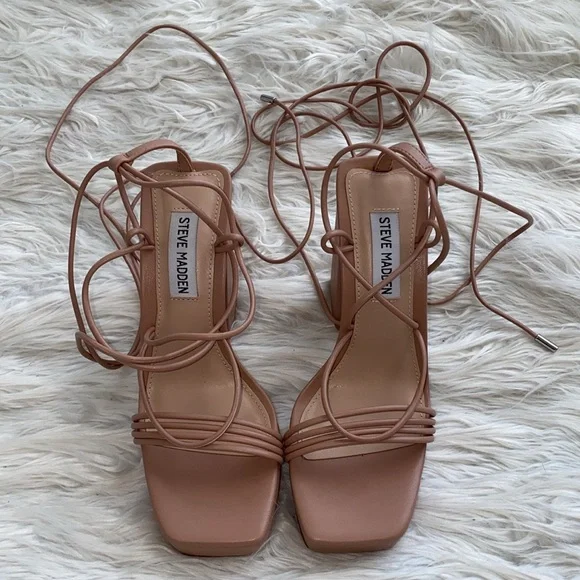 Steve Madden | Manzie Platform Heel - Picture 4 of 11